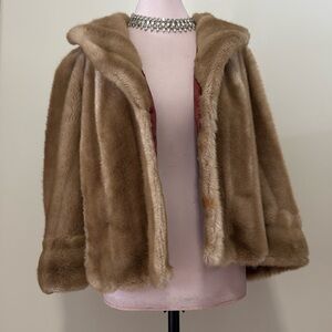Vintage Tissavel France faux fur cape in O/S
